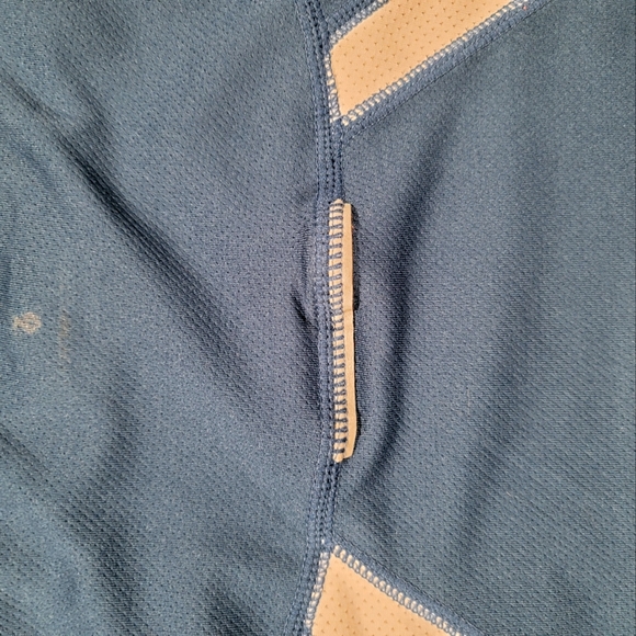 New balance running tshirt, size large - Picture 6 of 6